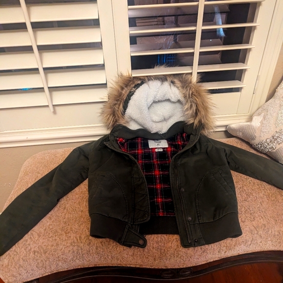 Hollister Army Green Jacket 🧥 New but no tag . Xs Quilted Plaid on Inside - Picture 1 of 6